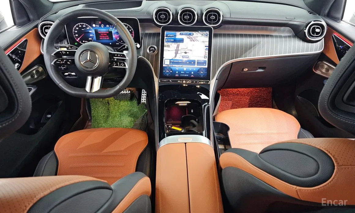 Photo 7 - Mercedes-Benz GLC-Class