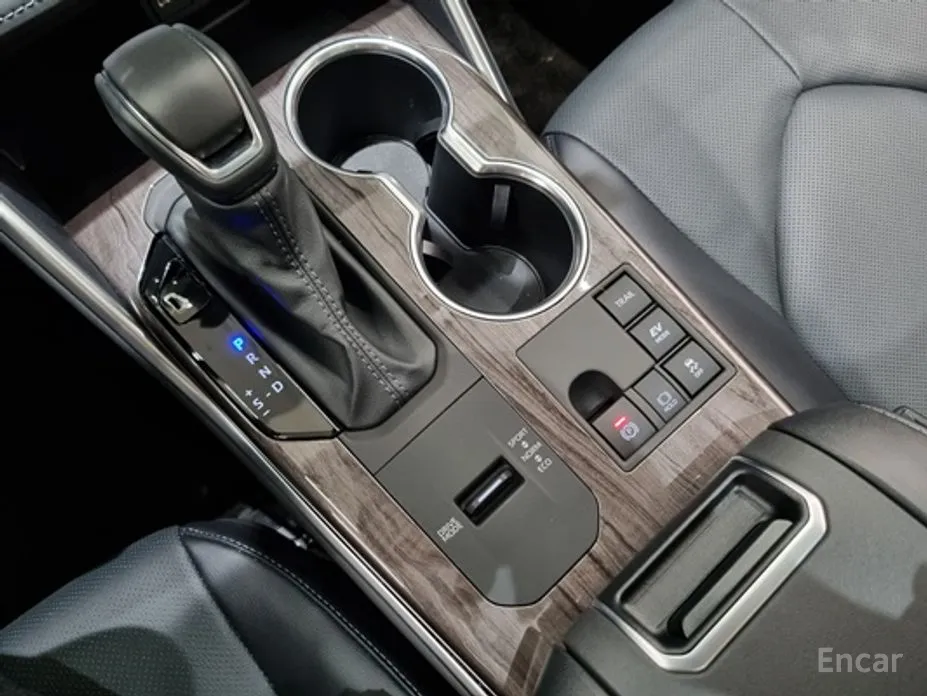 Фото 9 - Toyota Highlander