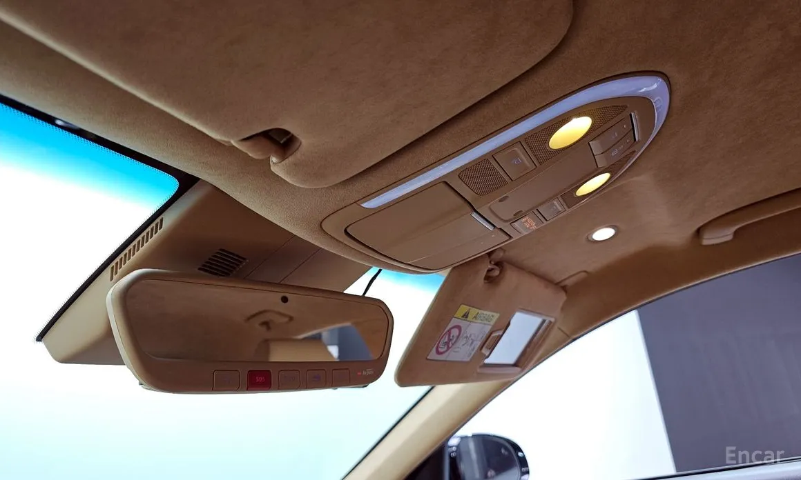 Фото 17 - Genesis G70