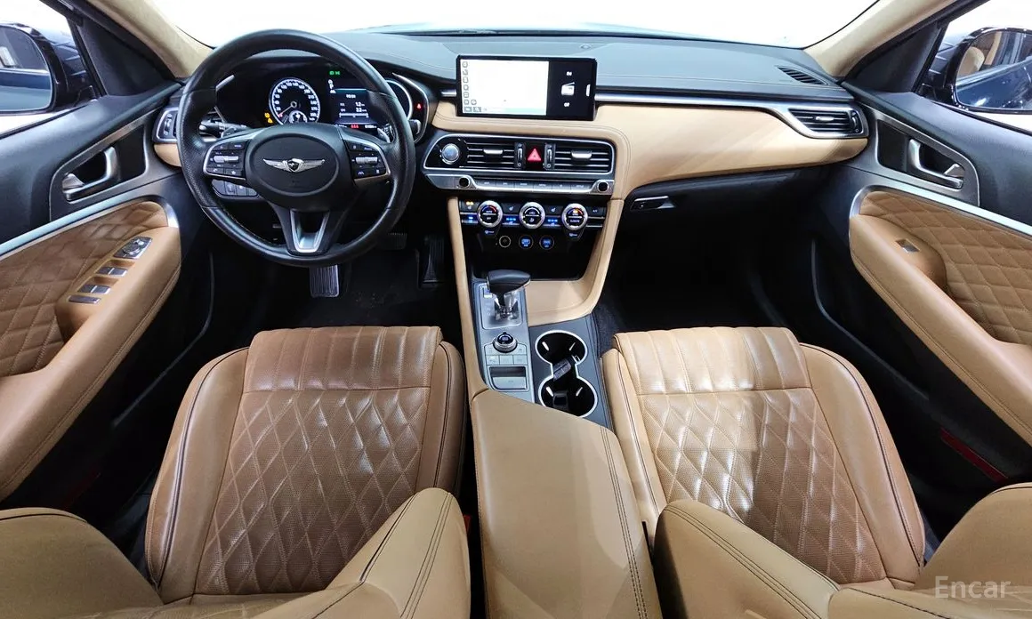 Фото 7 - Genesis G70