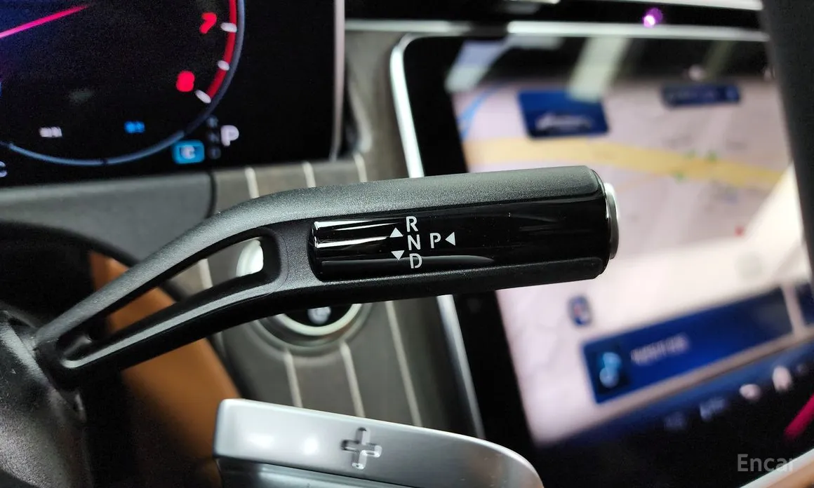 Фото 9 - Mercedes-Benz E-Class