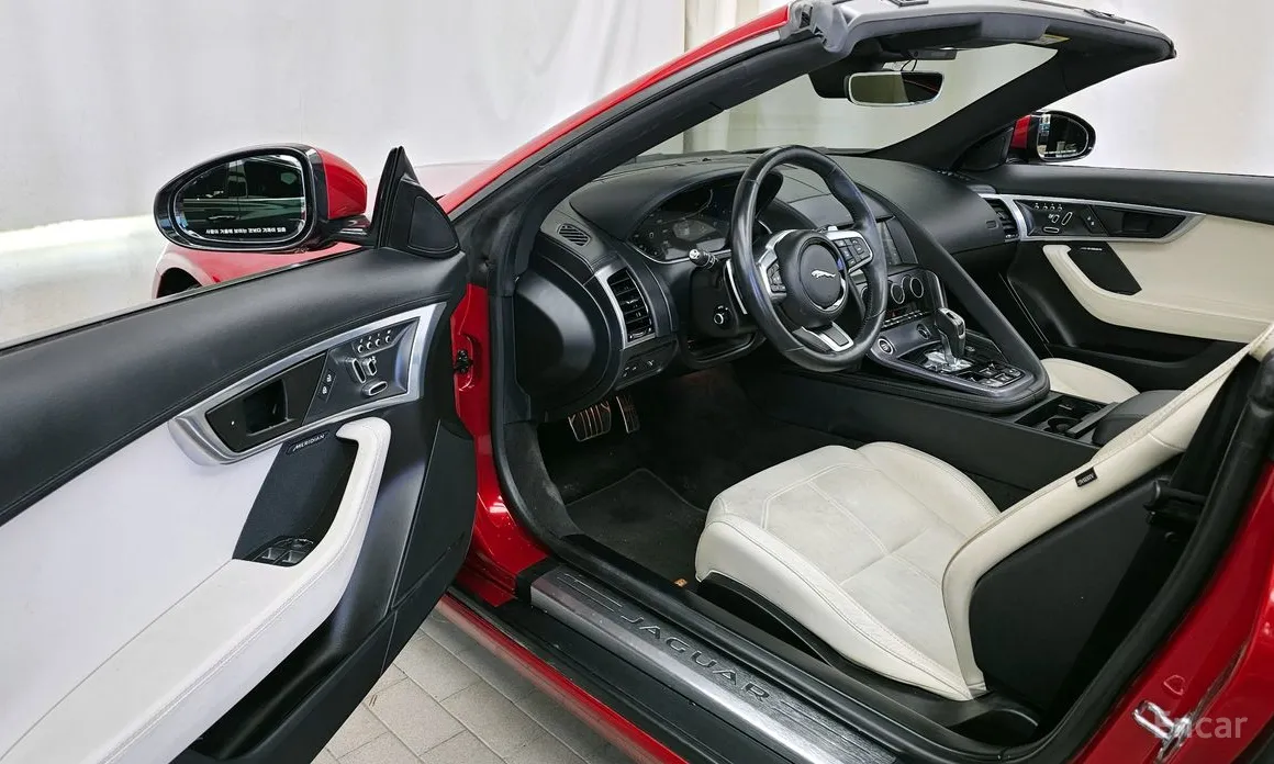 Фото 10 - Jaguar F-Type