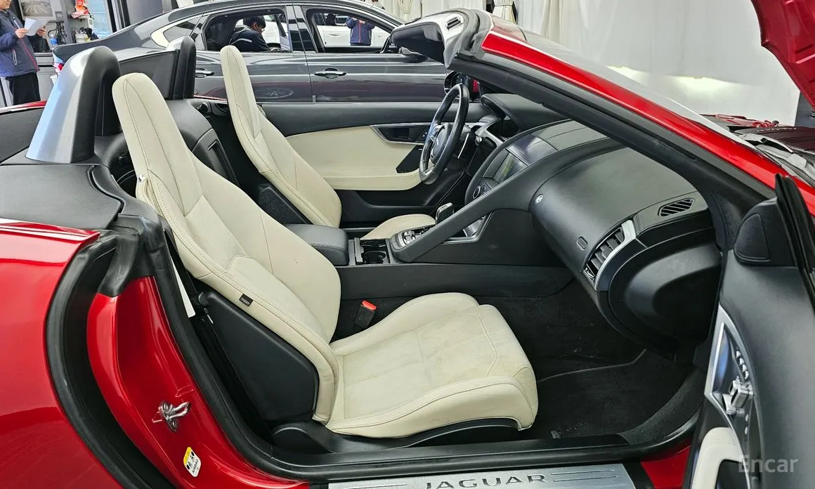 Фото 11 - Jaguar F-Type