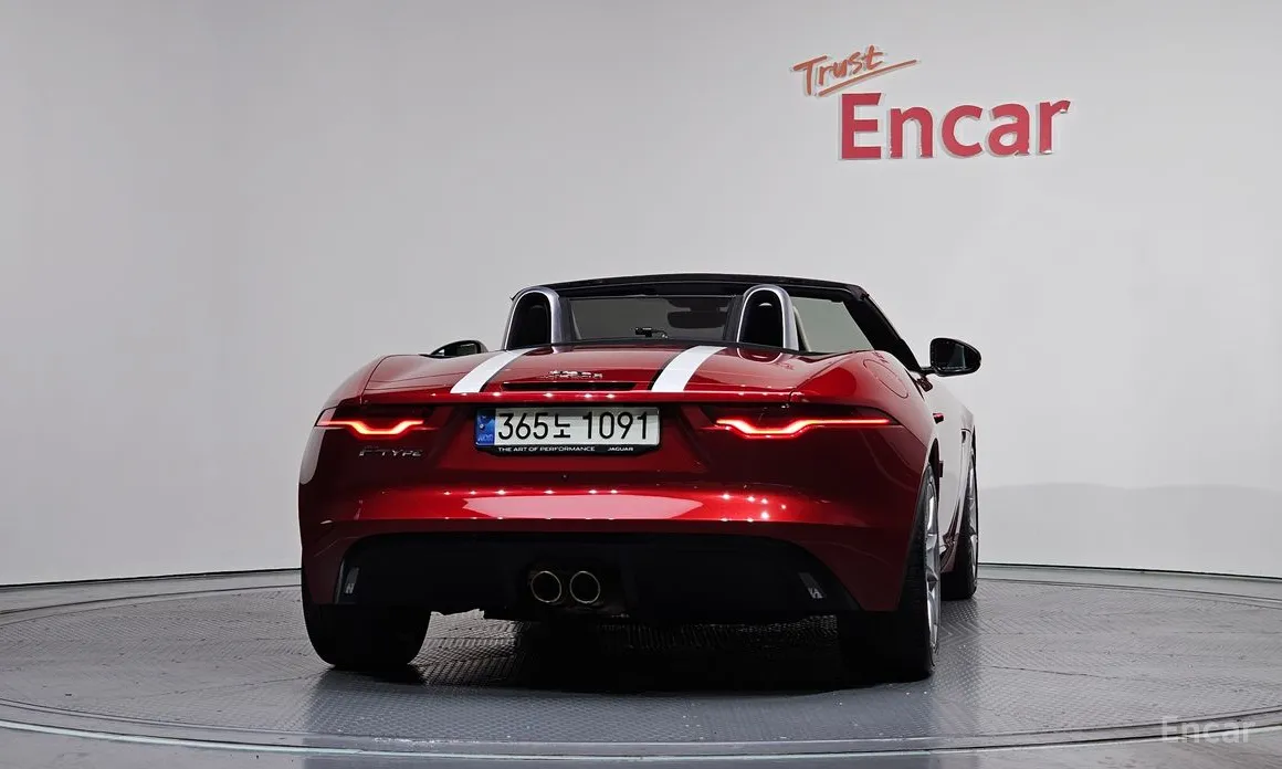 Фото 4 - Jaguar F-Type