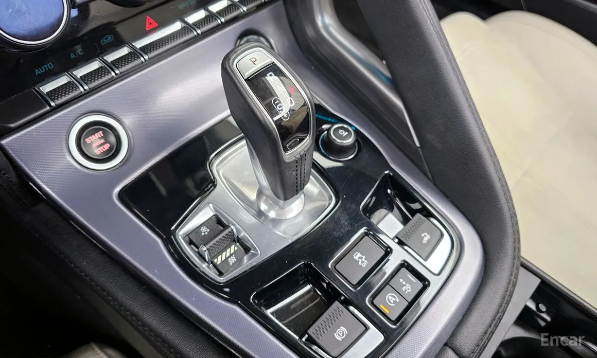 Фото 9 - Jaguar F-Type