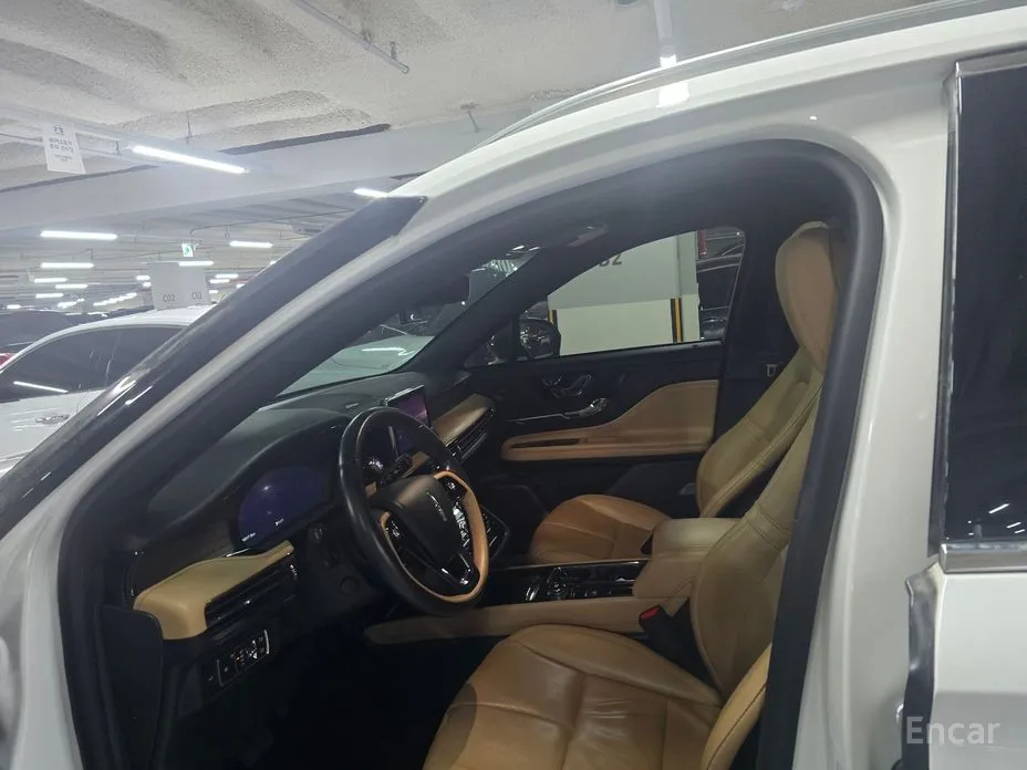 Фото 4 - Lincoln Corsair