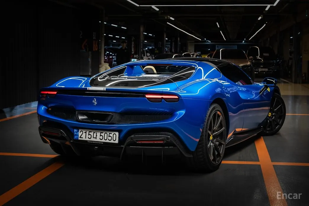 Фото 4 - Ferrari 296