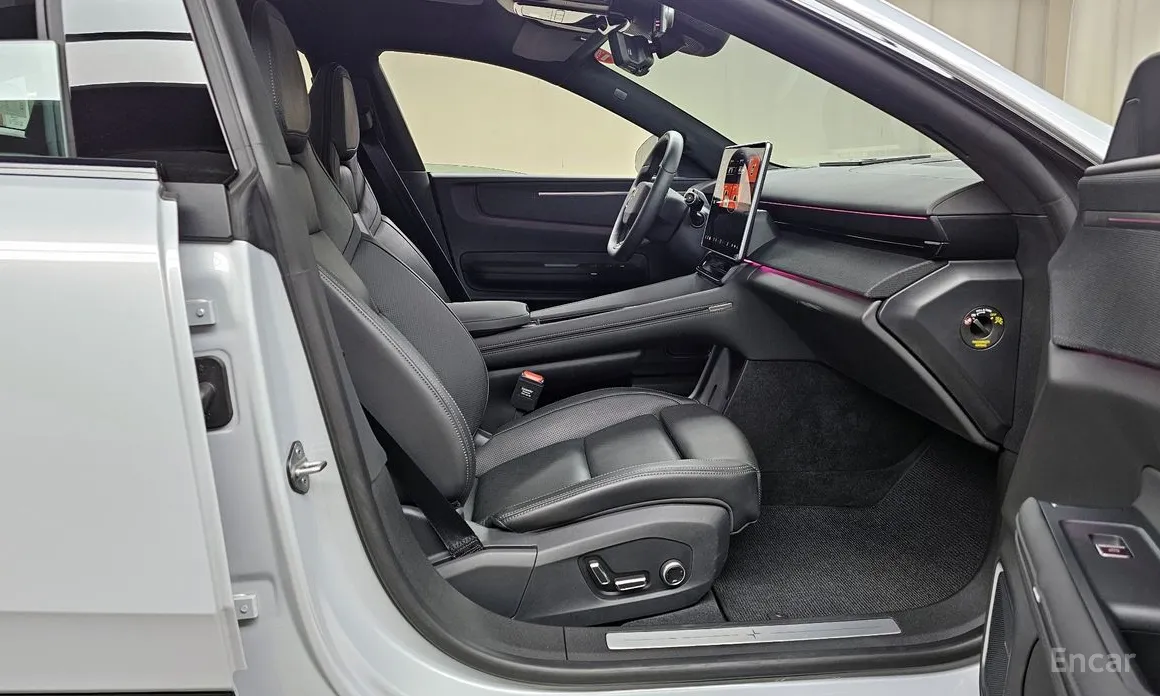 Фото 11 - Polestar 4