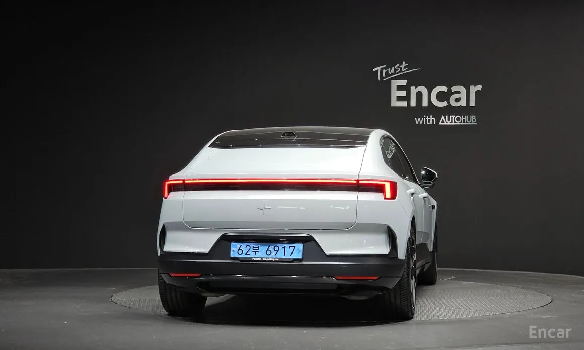 Фото 4 - Polestar 4