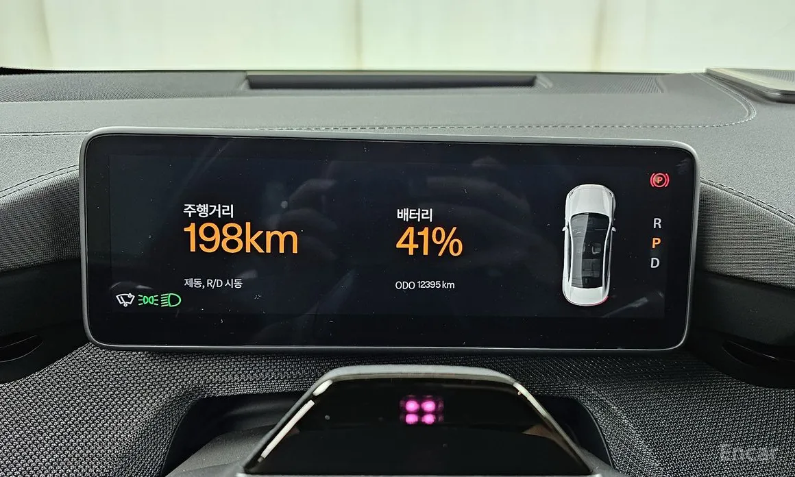 Фото 8 - Polestar 4