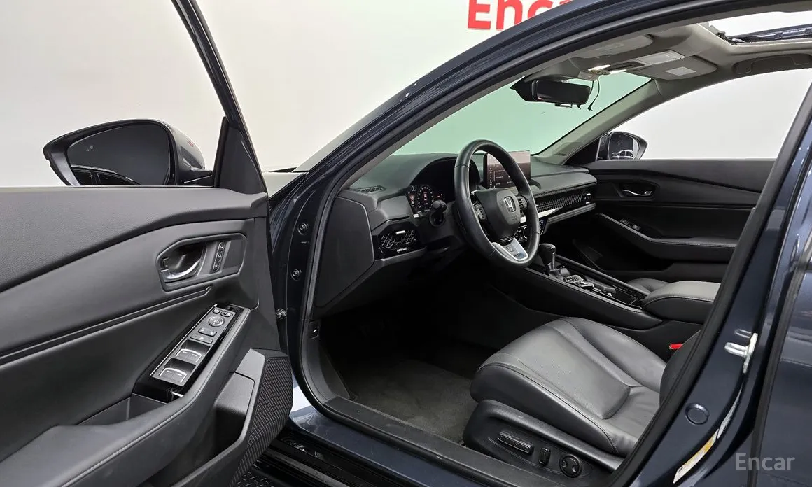 Фото 11 - Honda Accord