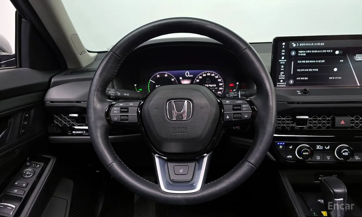 Фото 13 - Honda Accord