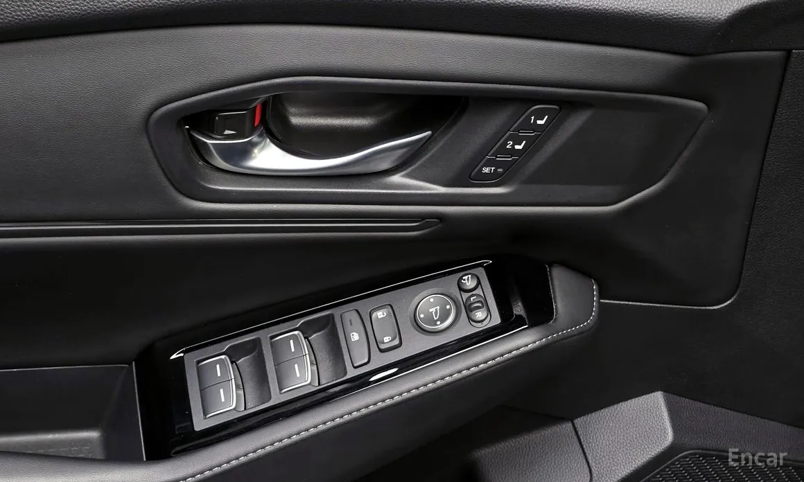 Фото 17 - Honda Accord