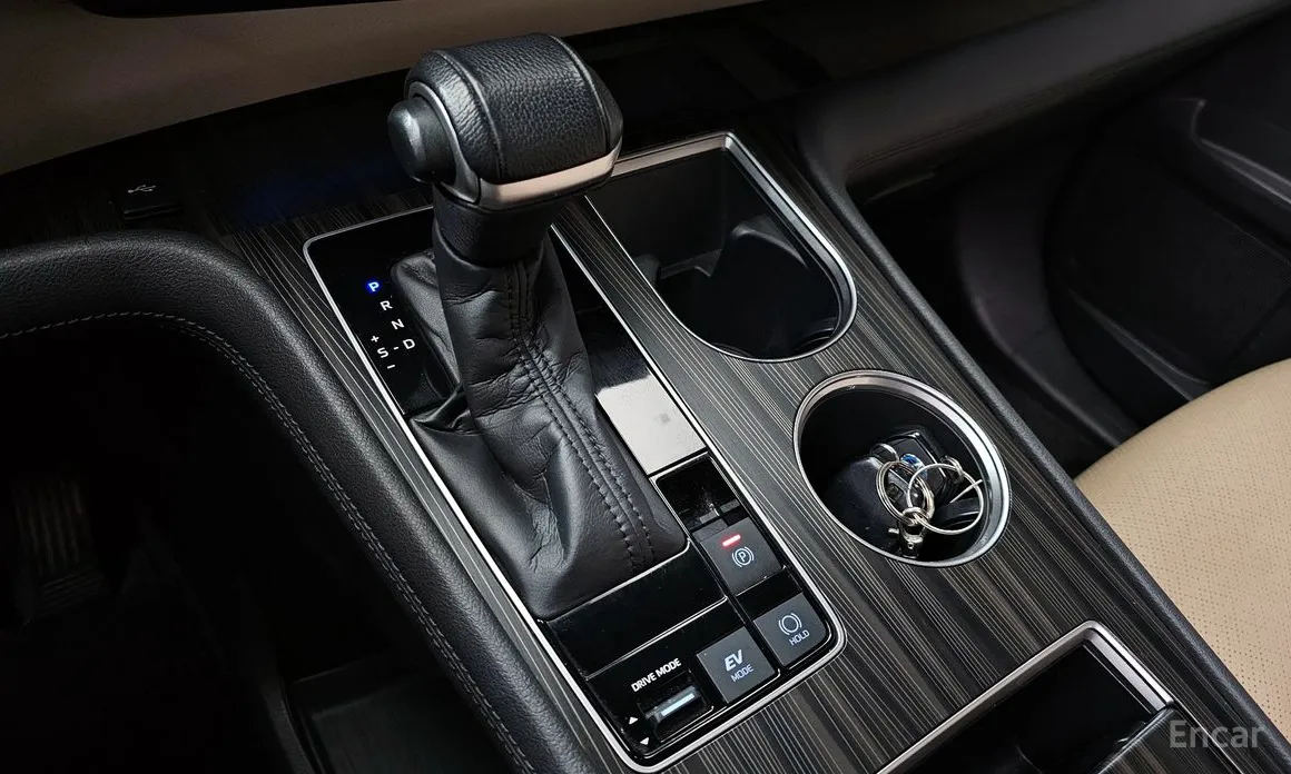 Фото 9 - Toyota Sienna