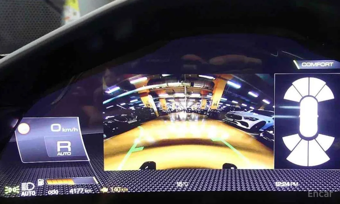 Фото 13 - Ferrari Roma