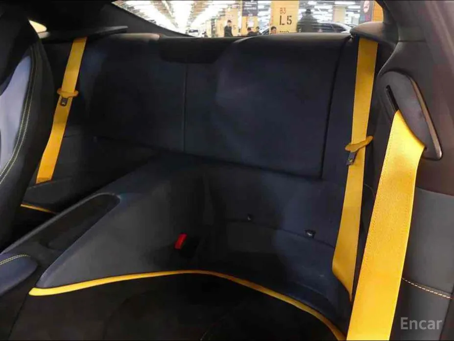 Фото 15 - Ferrari Roma