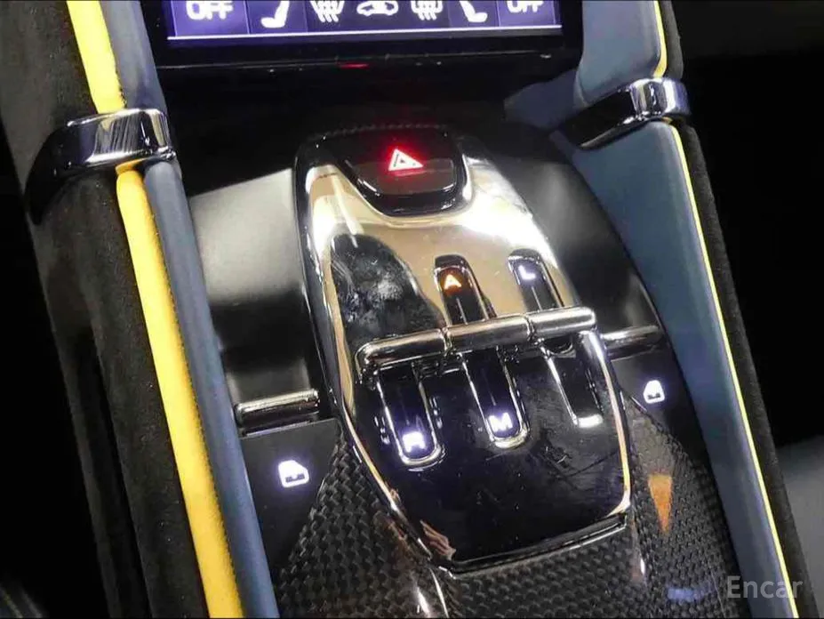 Фото 7 - Ferrari Roma