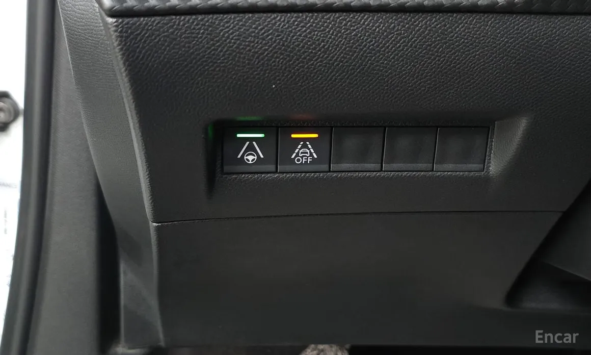 Фото 17 - Peugeot 2008