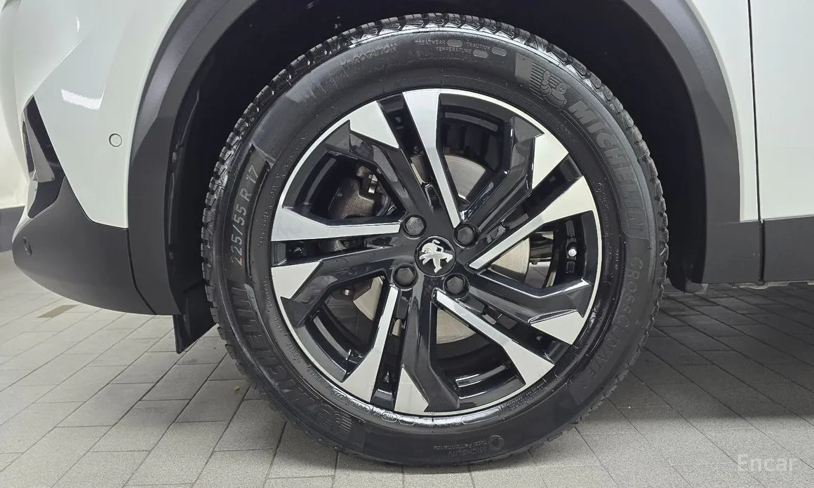 Фото 5 - Peugeot 2008