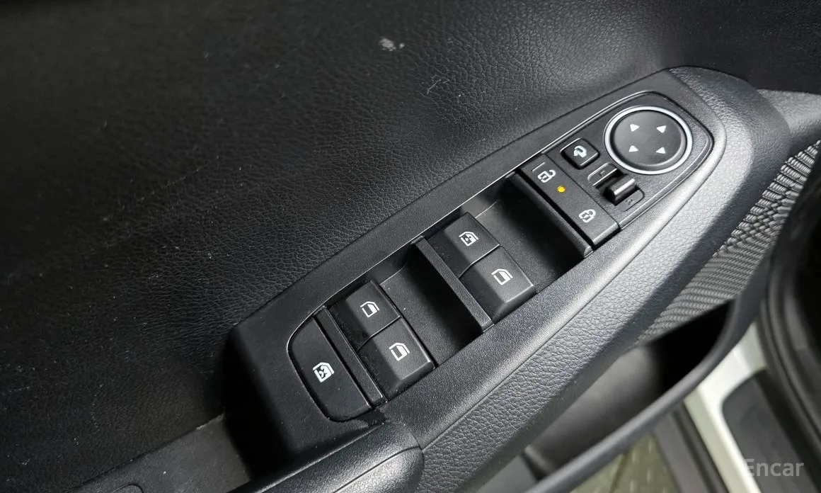 Фото 13 - Kia Seltos