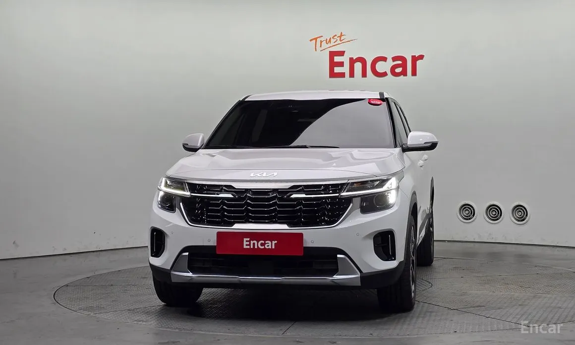 Фото 3 - Kia Seltos