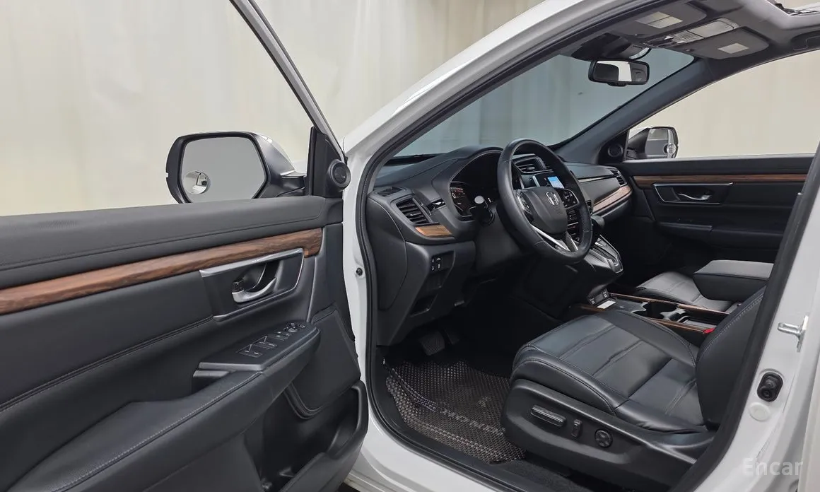 Фото 10 - Honda CR-V