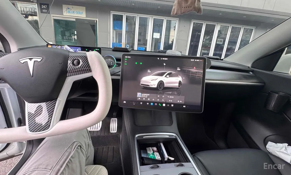 Фото 10 - Tesla Model Y