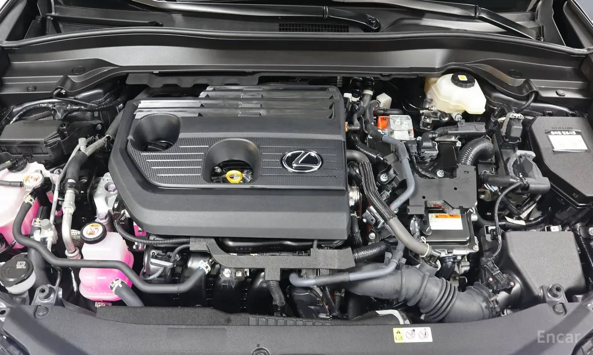 Фото 6 - Lexus UX