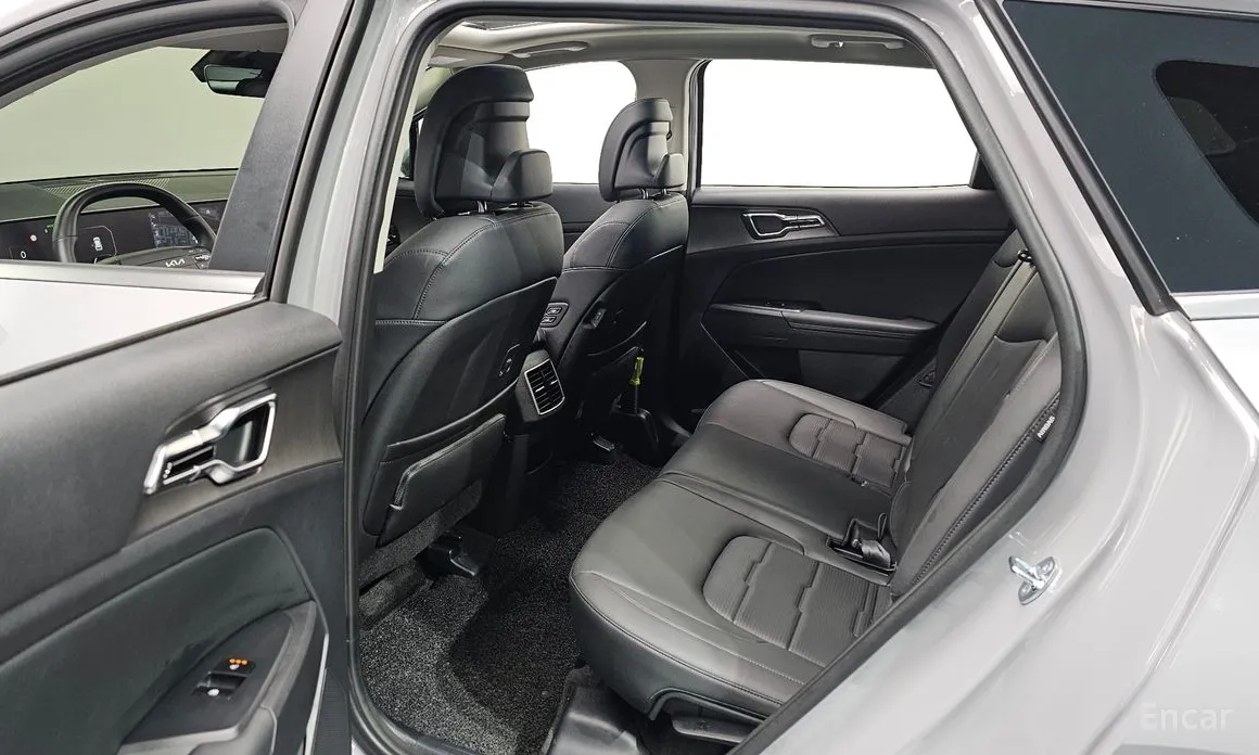 Фото 16 - Kia Sportage