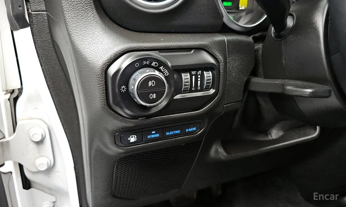 Фото 17 - Jeep Wrangler