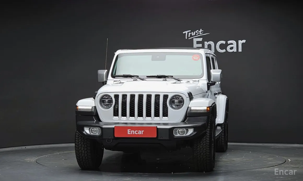 Фото 3 - Jeep Wrangler