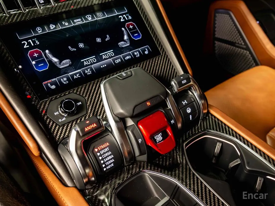 Фото 18 - Lamborghini Urus