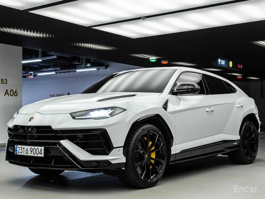Фото 2 - Lamborghini Urus