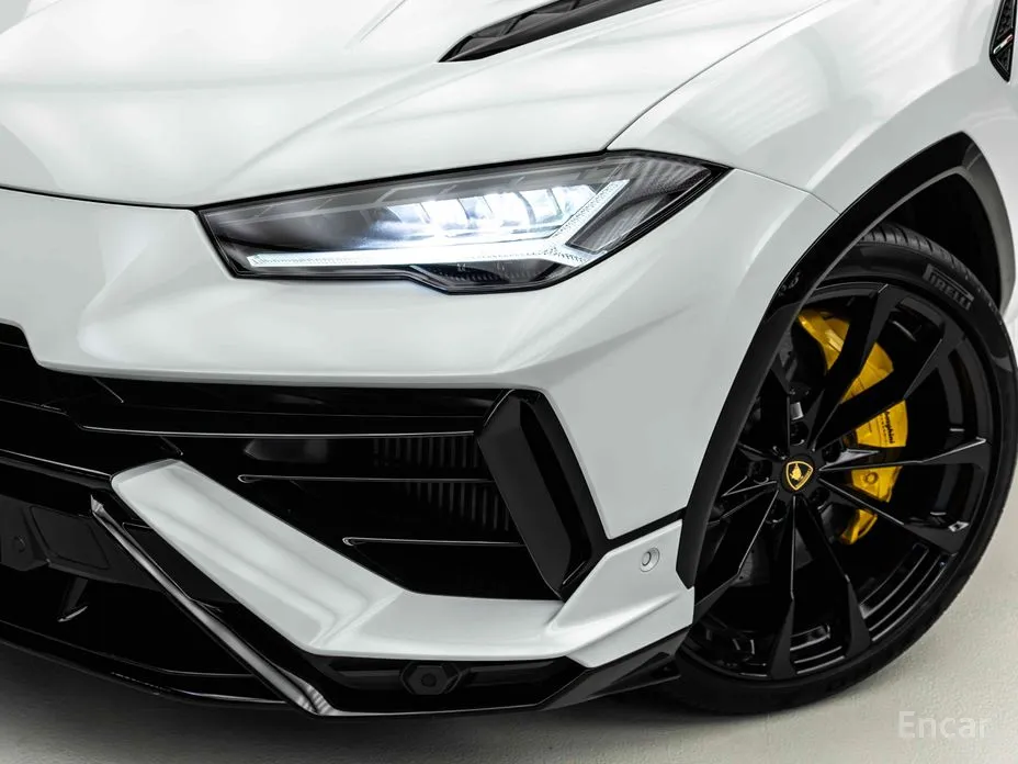 Фото 5 - Lamborghini Urus