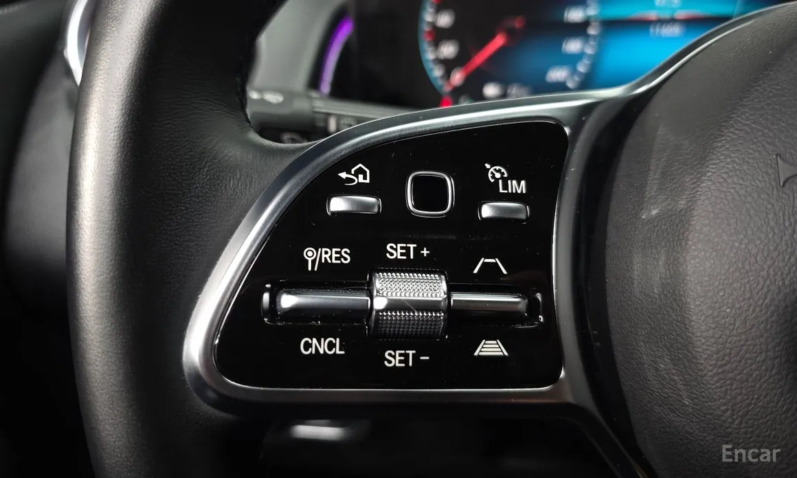 Фото 17 - Mercedes-Benz EQB