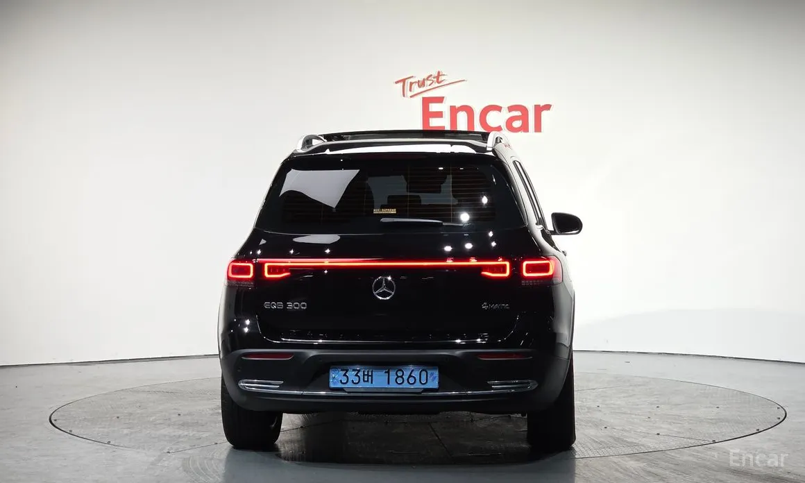 Фото 4 - Mercedes-Benz EQB