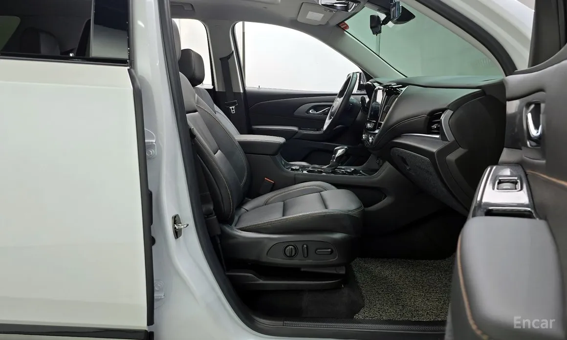 Фото 10 - Chevrolet Traverse