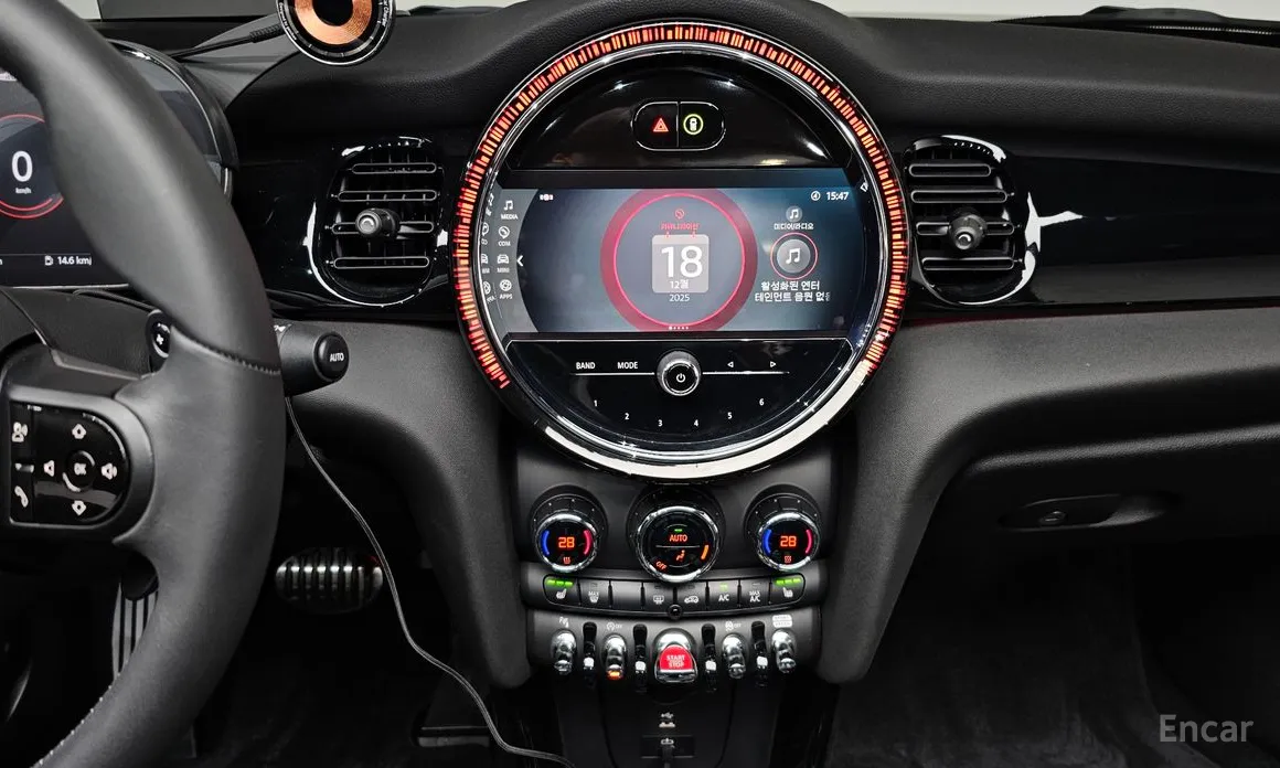 Фото 14 - Mini Cooper Convertible