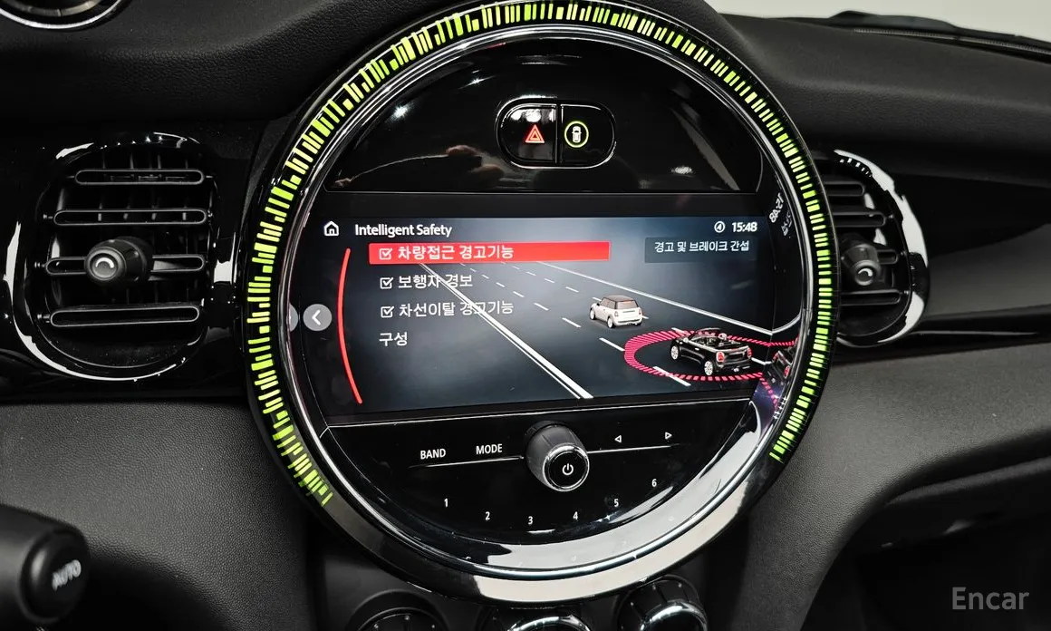 Фото 16 - Mini Cooper Convertible