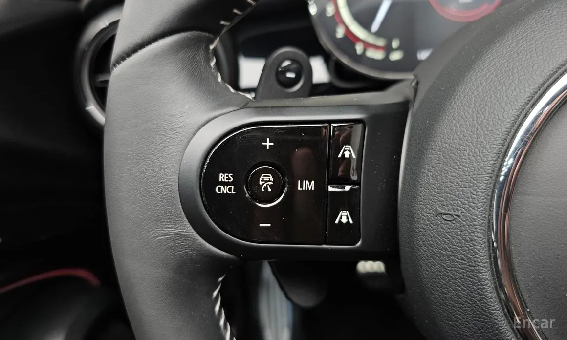 Фото 18 - Mini Cooper Convertible