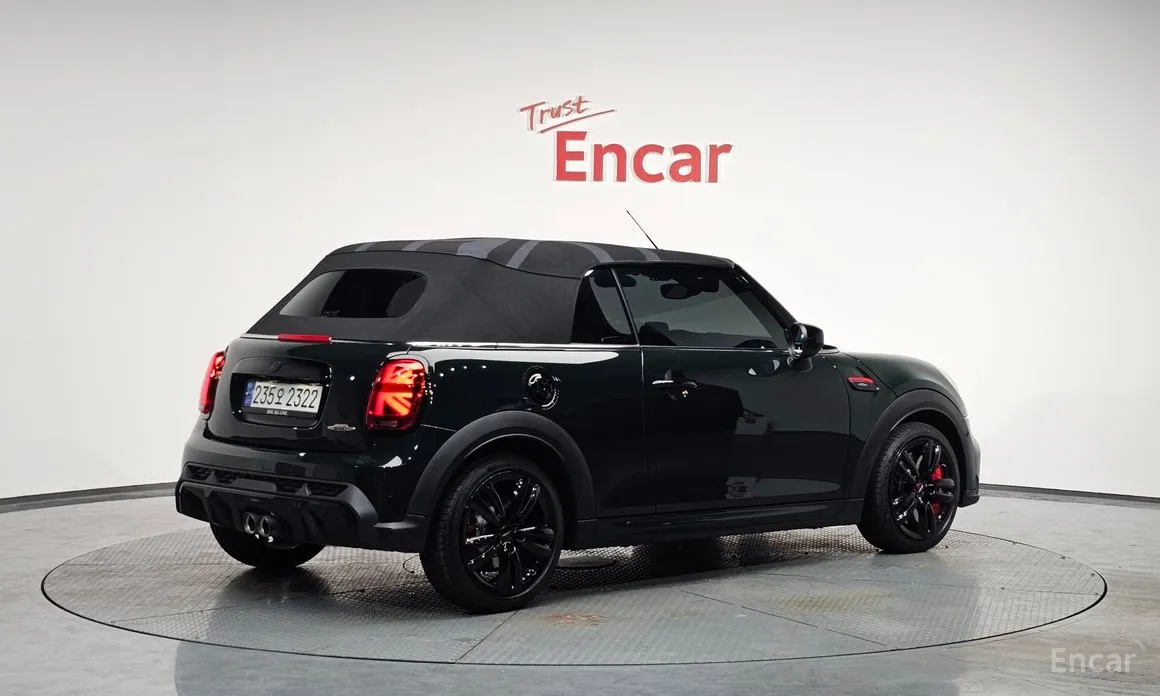 Фото 2 - Mini Cooper Convertible