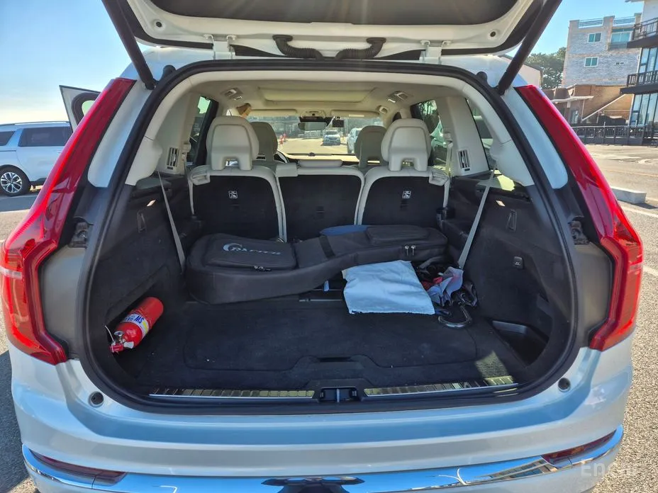 Фото 11 - Volvo XC90