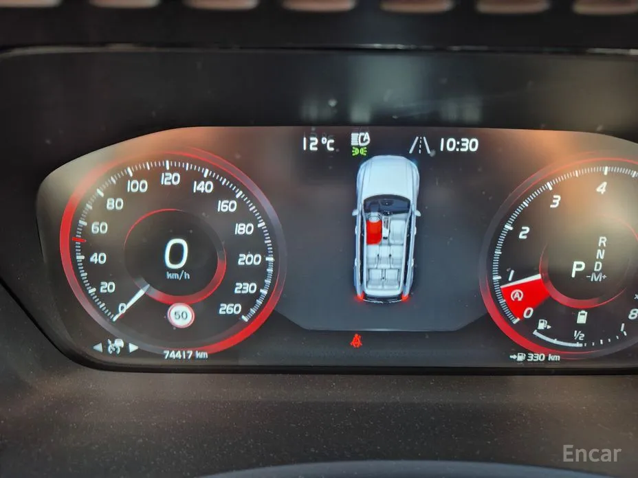 Фото 6 - Volvo XC90