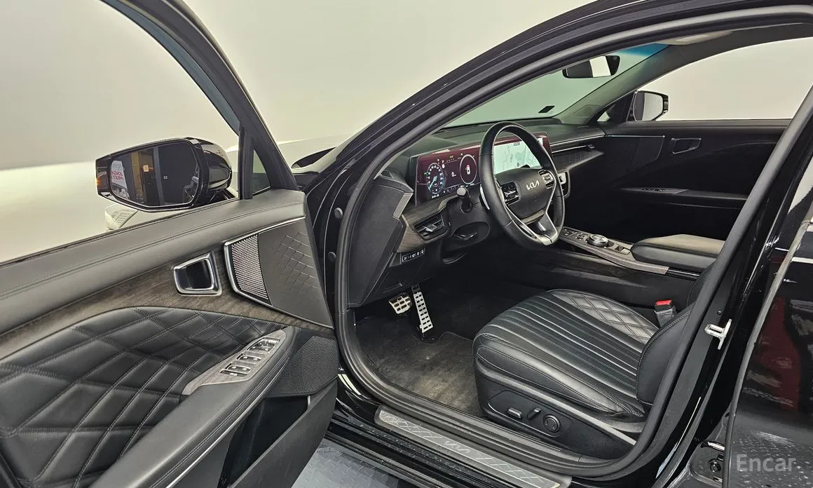 Фото 10 - Kia K8