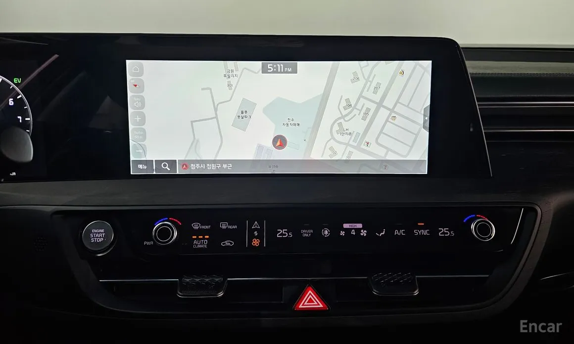 Фото 16 - Kia K8