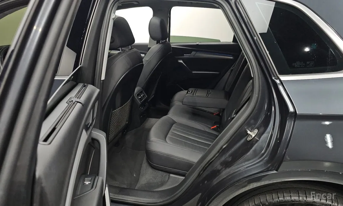 Фото 11 - Audi Q5