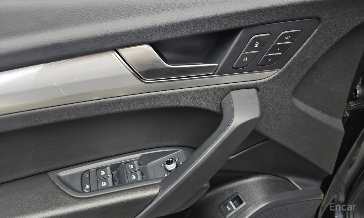 Фото 13 - Audi Q5