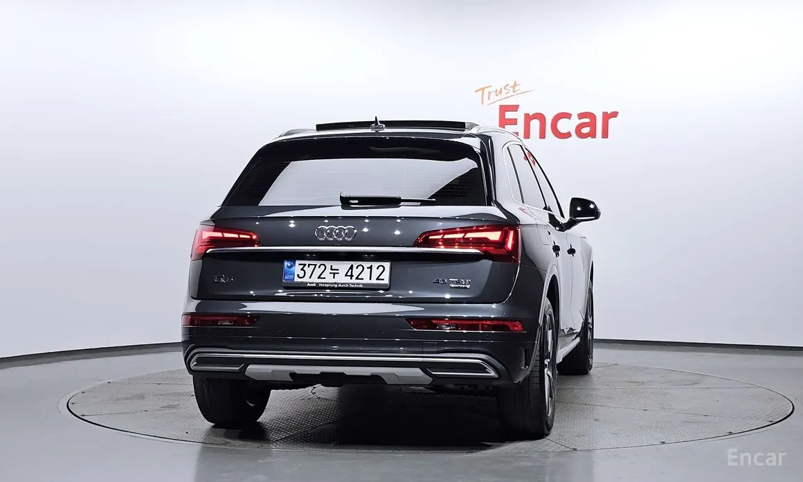 Фото 4 - Audi Q5