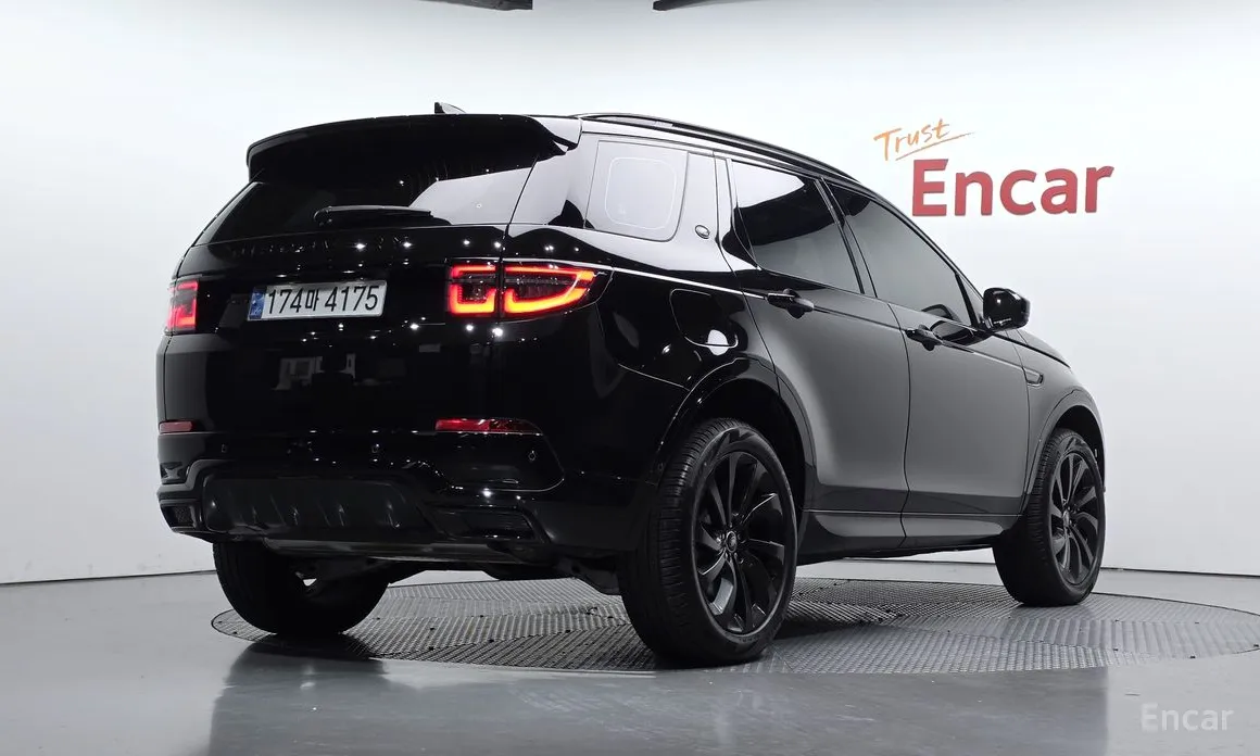 Фото 2 - Land Rover Discovery Sport