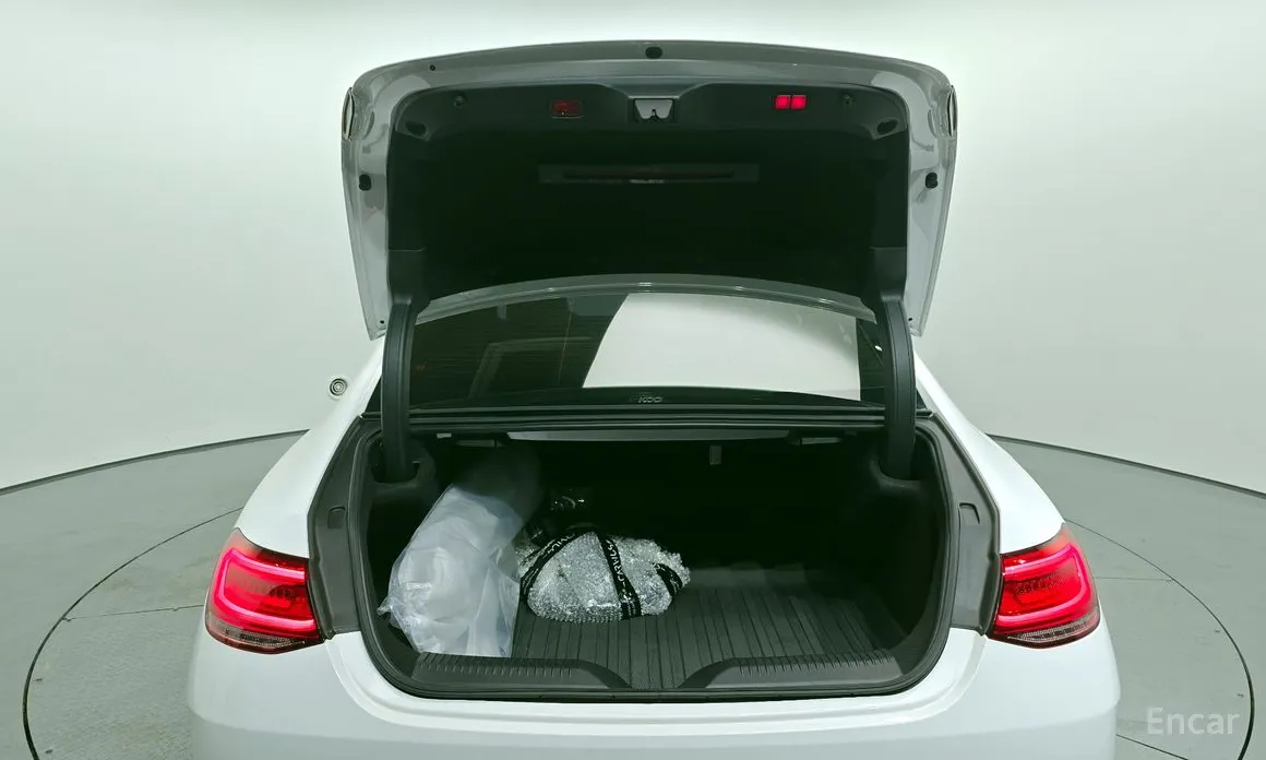 Фото 20 - Mercedes-Benz CLS-Class